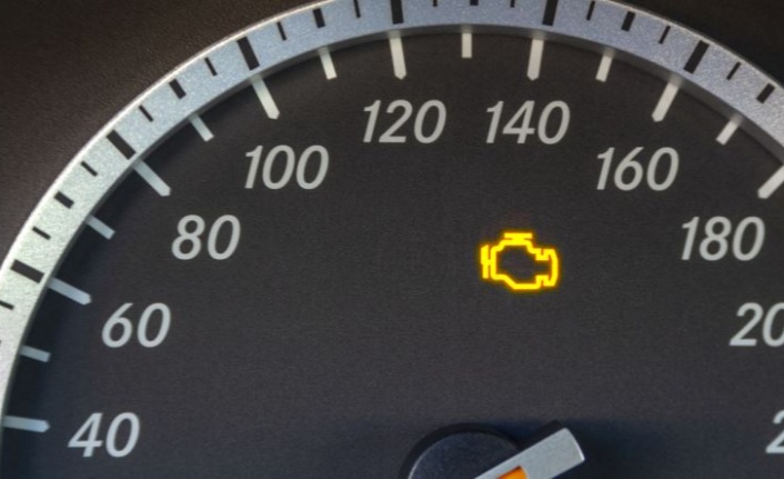 Motor Arıza Lambası Neden Yanar?