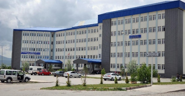 Kafkas Üniversitesi’nde açılan ilanda alınacak kişinin bir tek adı yazılmadı!