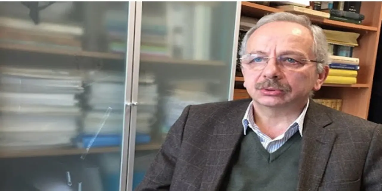 İsmail Kara Kimdir?