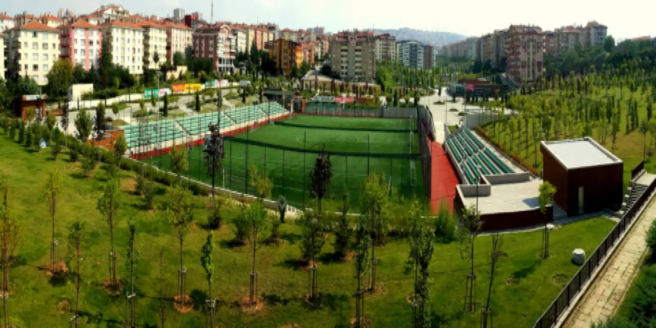 Ankara'daki Halı Sahalar
