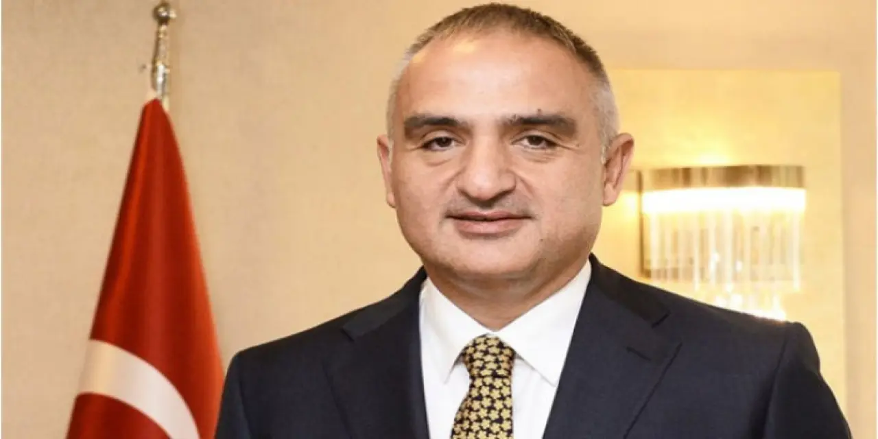 Mehmet Nuri Ersoy Kimdir?