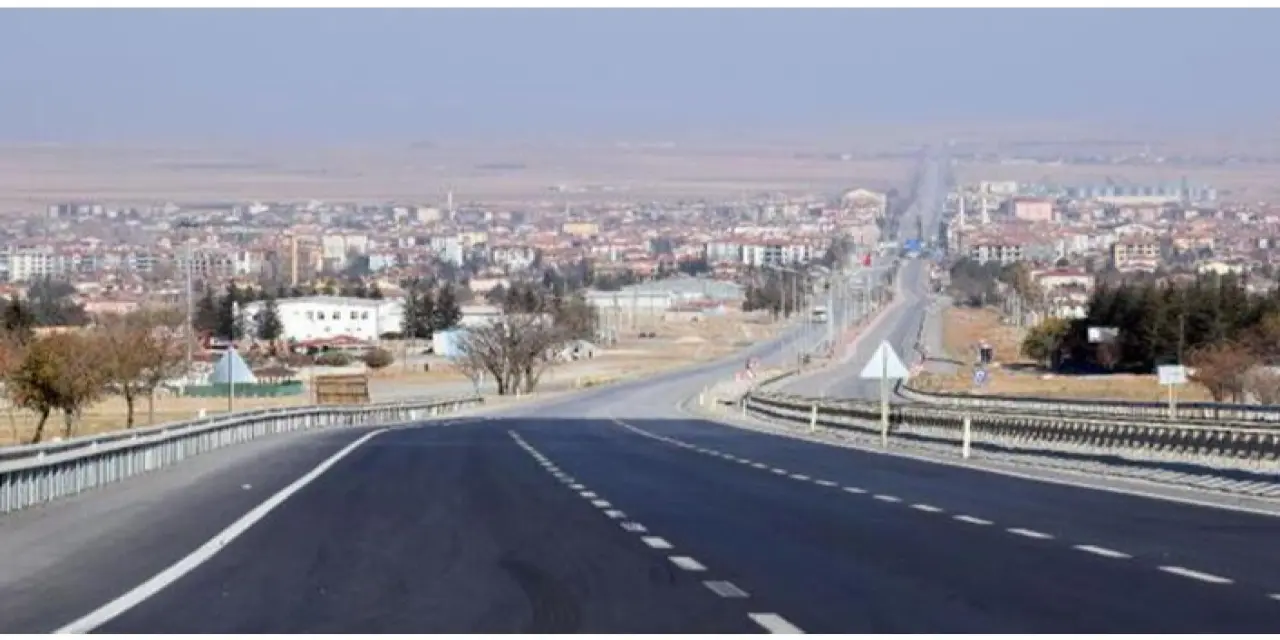 Ankara Konya Arası Kaç Km? Araba, Otobüs ve Uçakla Yolculuk Kaç Saat Sürer?