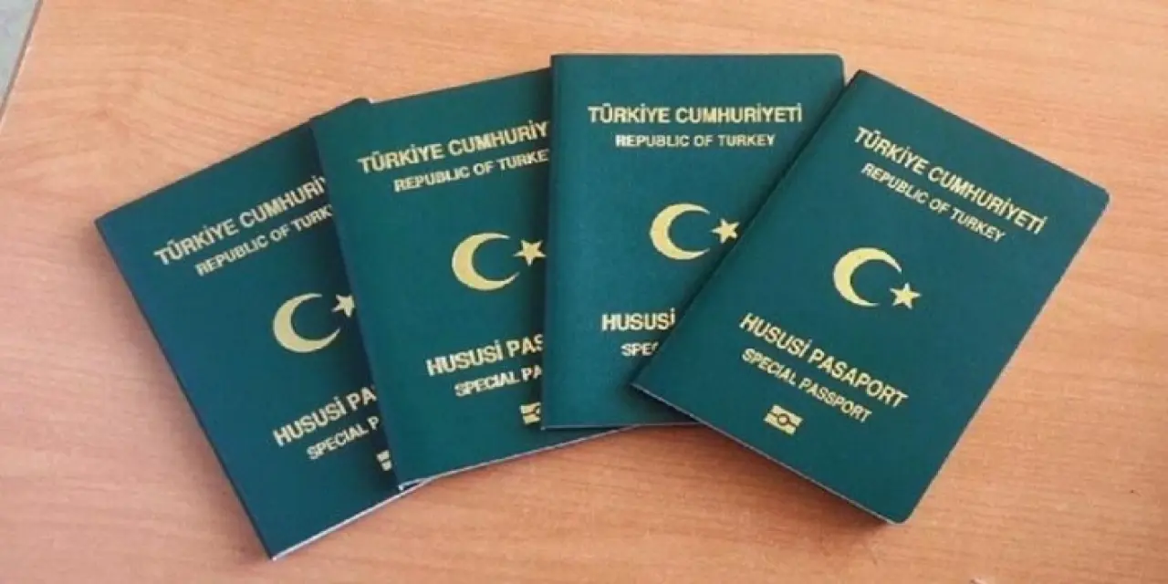 Sözleşmeli personelin yeşil pasaport hakkı var mı?