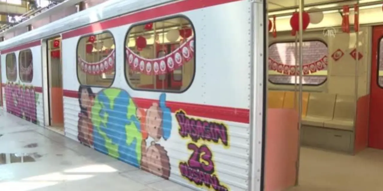 Ankara’da bayrama özel hazırlanmış olan 25 senelik tren 23 Nisan'da raylara döndü