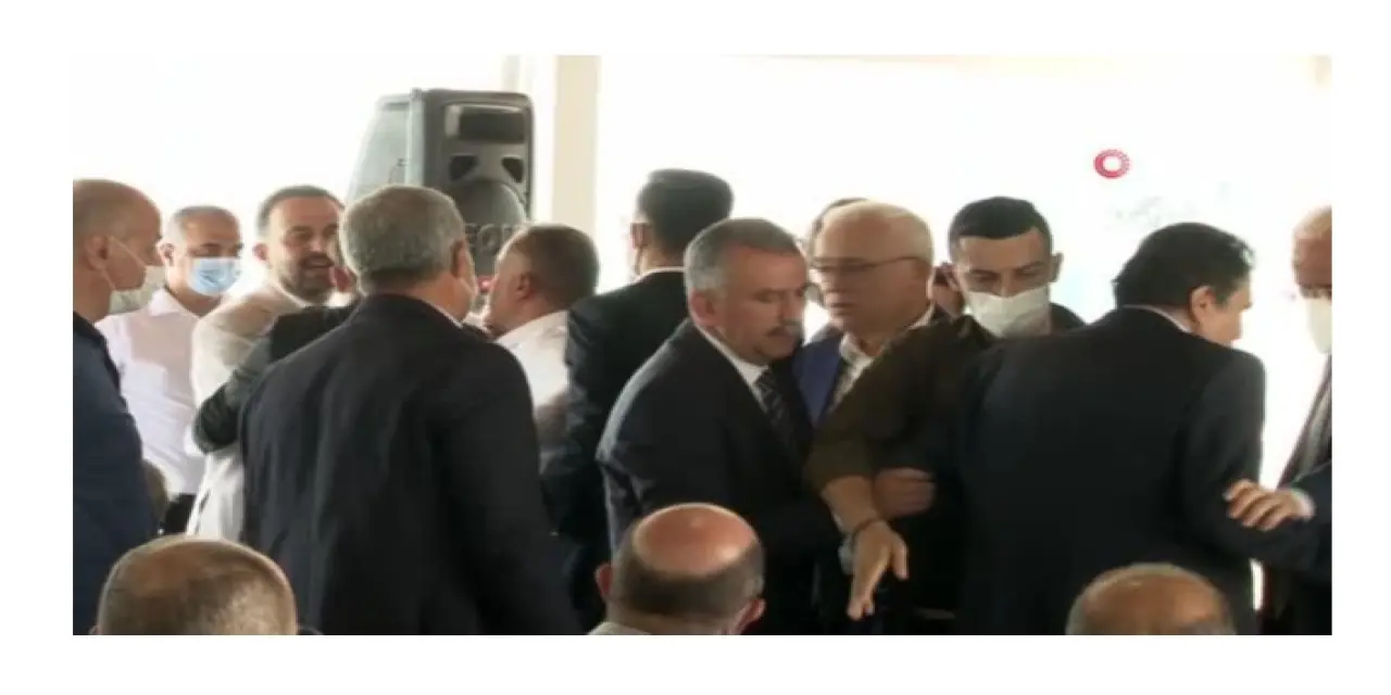 Höşmerim tatlısının tanıtımı sırasında Ankapark damgası