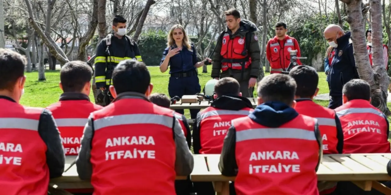Sahaya hazırlanan 150 itfaiyecilerin temel eğitimleri sürüyor