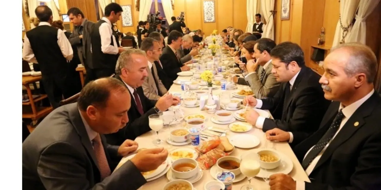 Meclis lokantasında en pahalı yemek 25 TL oldu